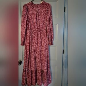Universal Thread beautiful burgundy floral maxi dress with pockets size medium
